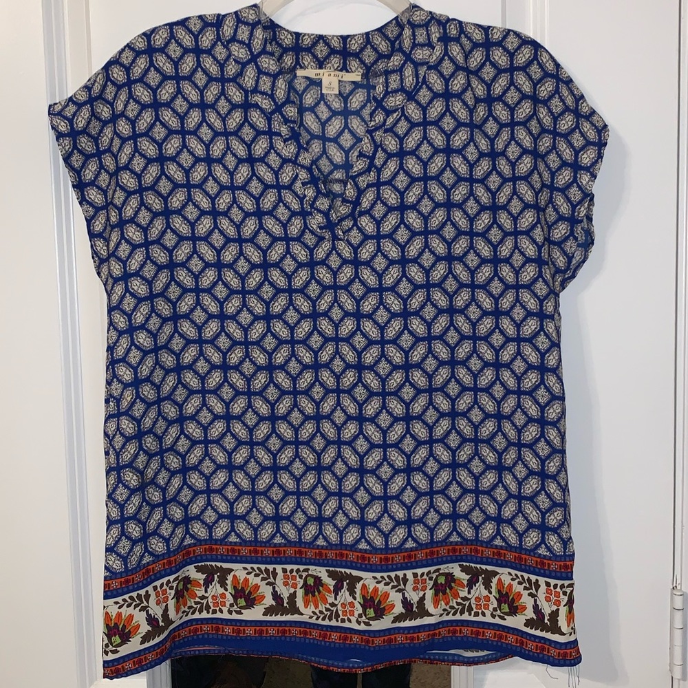 3/$14 OR 4/$17!! Mi Ami women’s top!